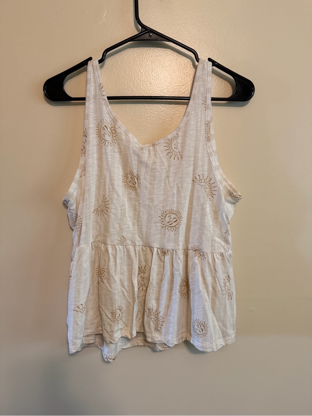 Torrid White Sun-Print Peplum Tank Top - Picture 3 of 4